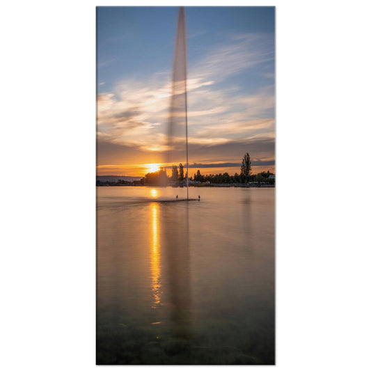 Canvas - water fountain in Lake Zug at sunset