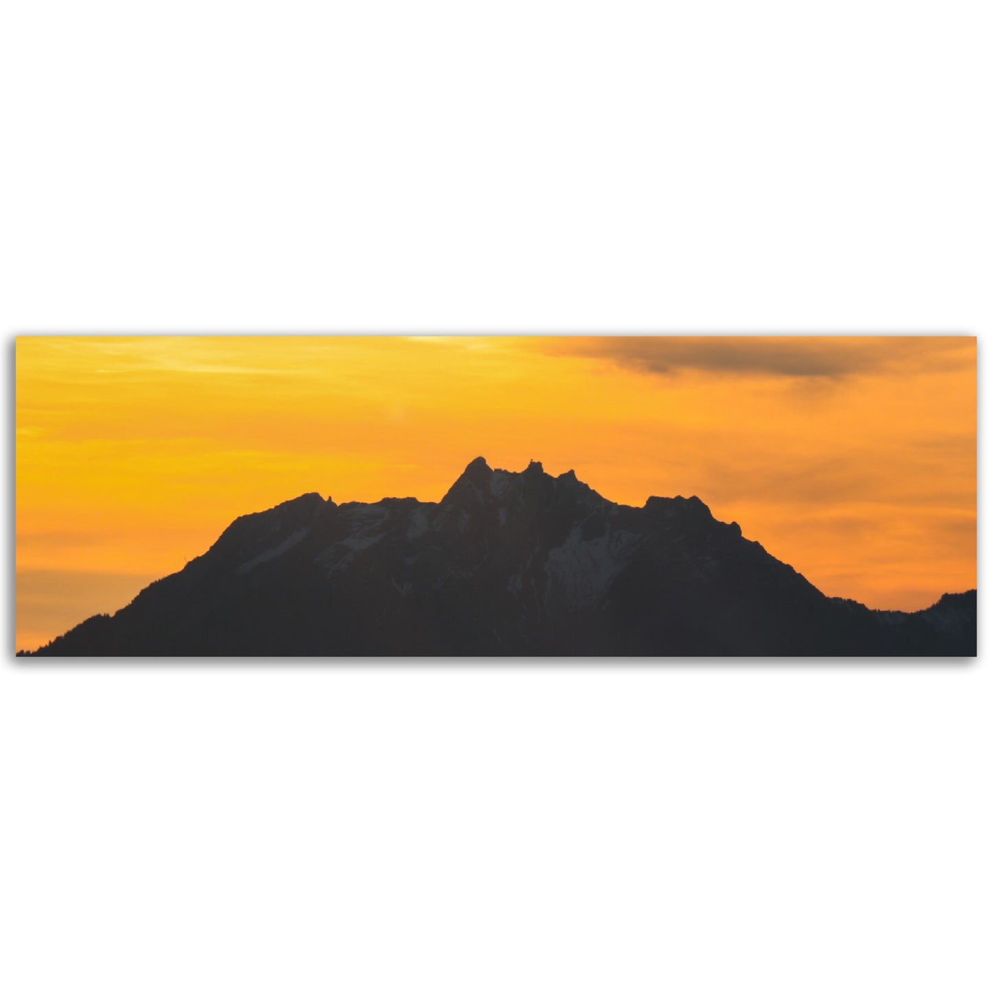 Pilatus mit gelb / orangem Himmel - Forex-Druck