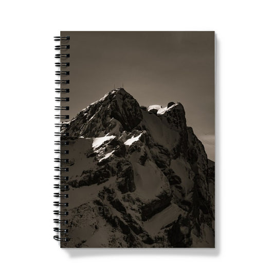 Quiet elegance: Pilatus notebook